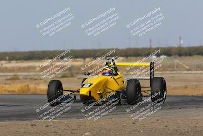 media/Oct-29-2022-CalClub SCCA (Sat) [[e05833b2e9]]/Race Group 2/Qualifying (Sweeper)/